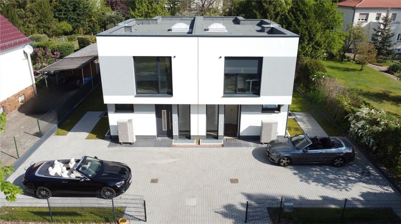 Energieeffizient A+: Doppelhaushälfte 170 m², 8 Zi, 3 Bäder, ohne Makler